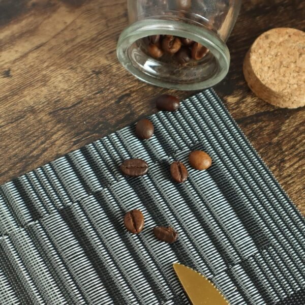 HeloHo Black Placemats Set of 4 Heat-Resistant Washable Place Mats Non-Slip Vinyl Woven Table Mats Wipeable Placemat for Kitchen Dining Table Decoration Indoor Outdoor - Image 3